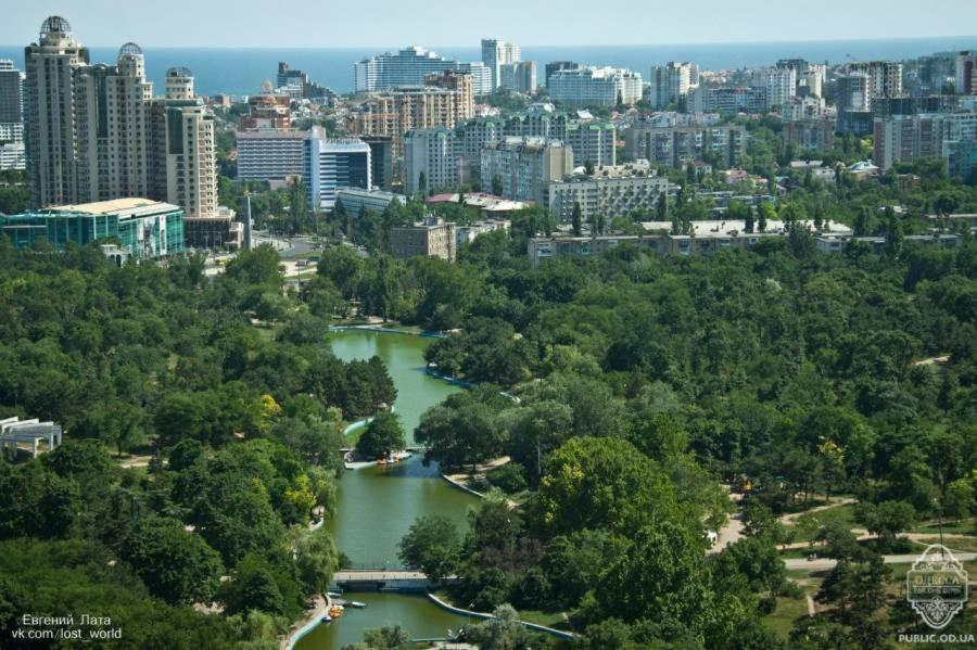 Квартира Возле Аркадии И Парка Победы С Балконом И Видом На Море Odessa Buitenkant foto